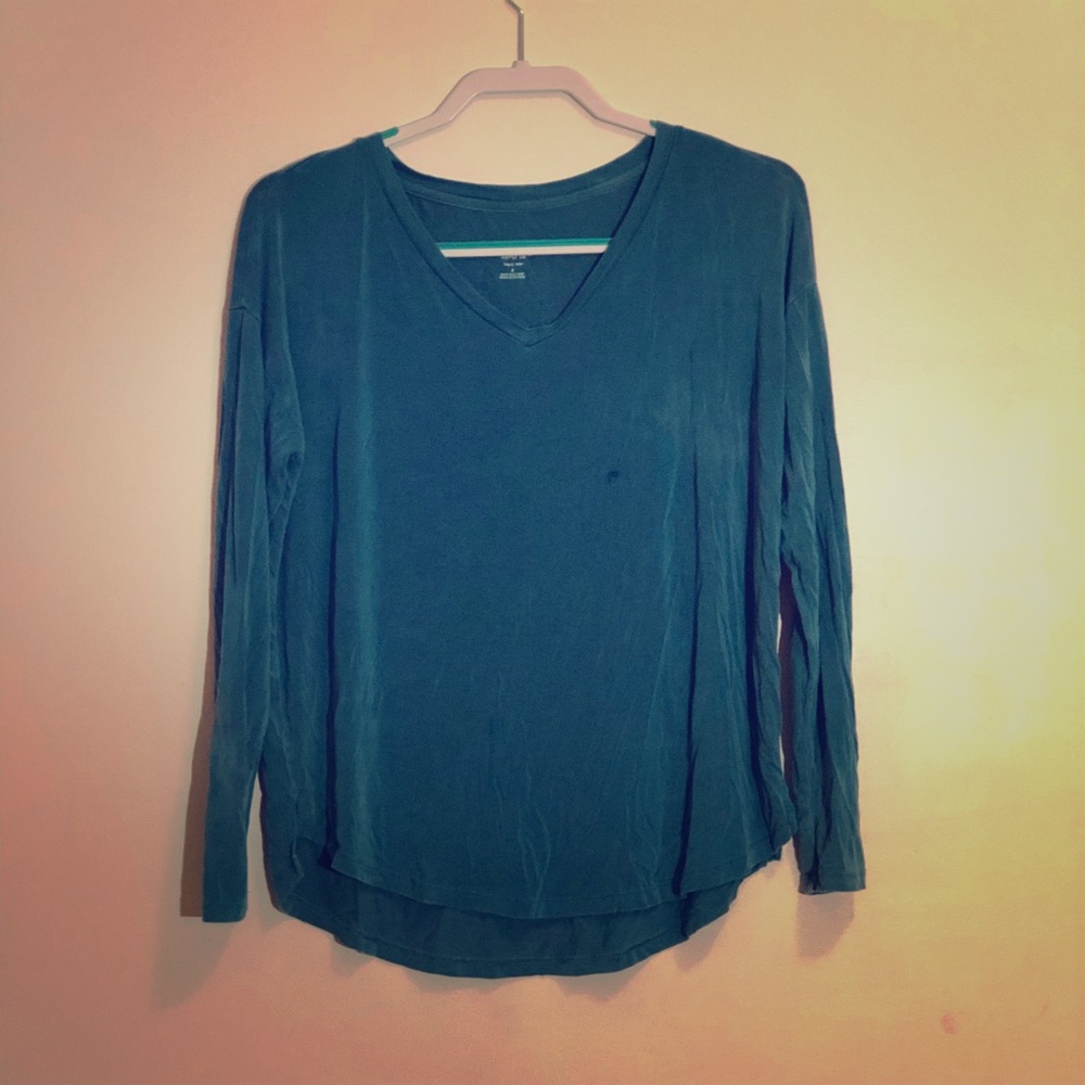 Blue long sleeve shirt 💙